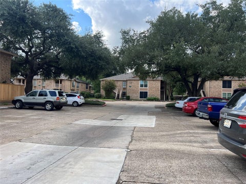 Condo For Sale - 1311 Antoine Drive #190<br/> Houston, TX 77055