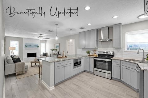 Photo of 8226 Autumn Willow Drive, Tomball, TX 77375 (MLS # 20615033)