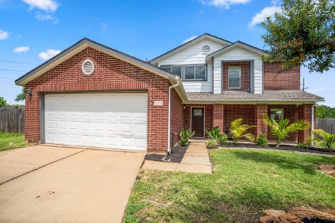 Photo of 5703 Silas Creek Court, Sugar Land, TX 77479 (MLS # 12405999)
