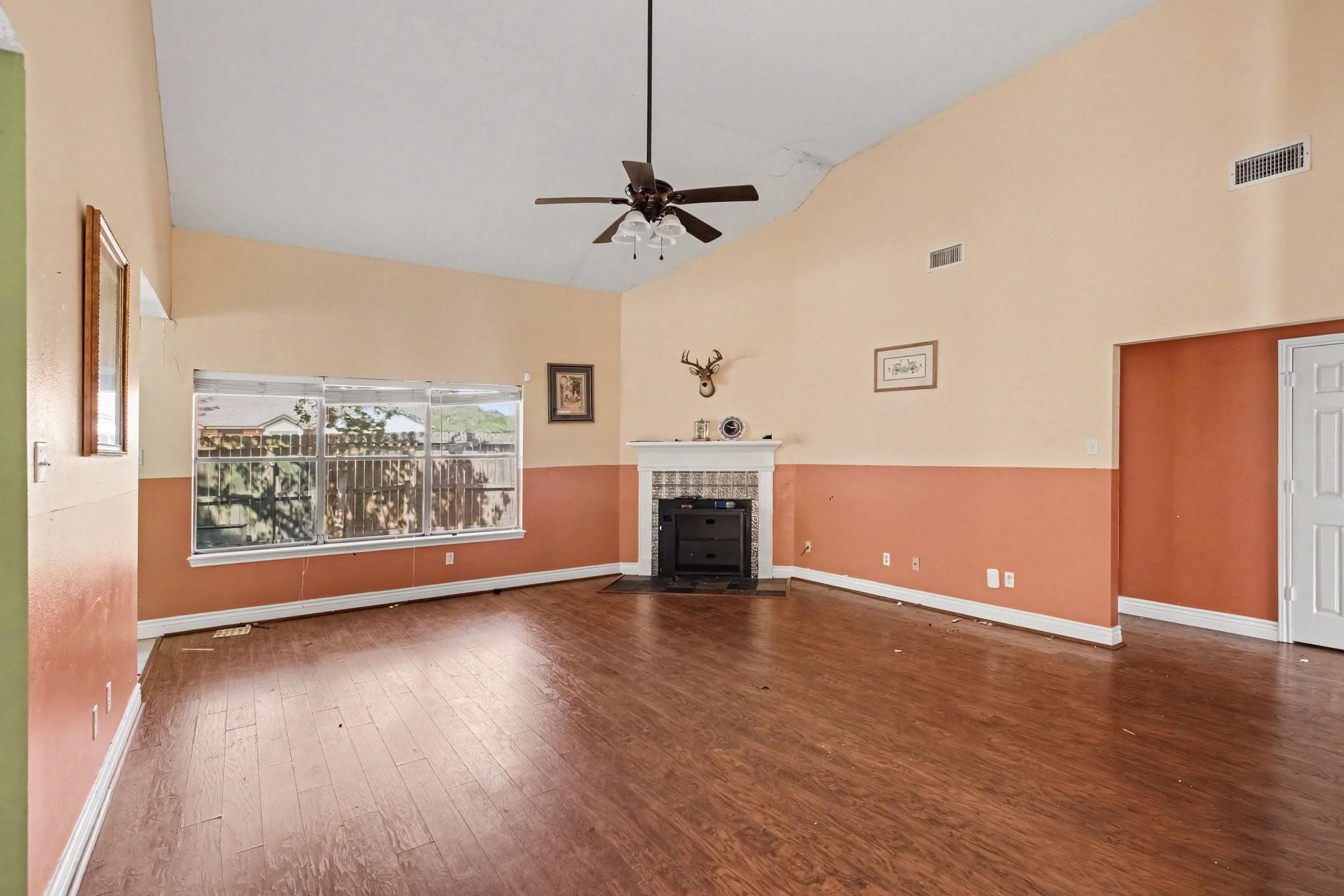 13415 Lake Breeze Lane