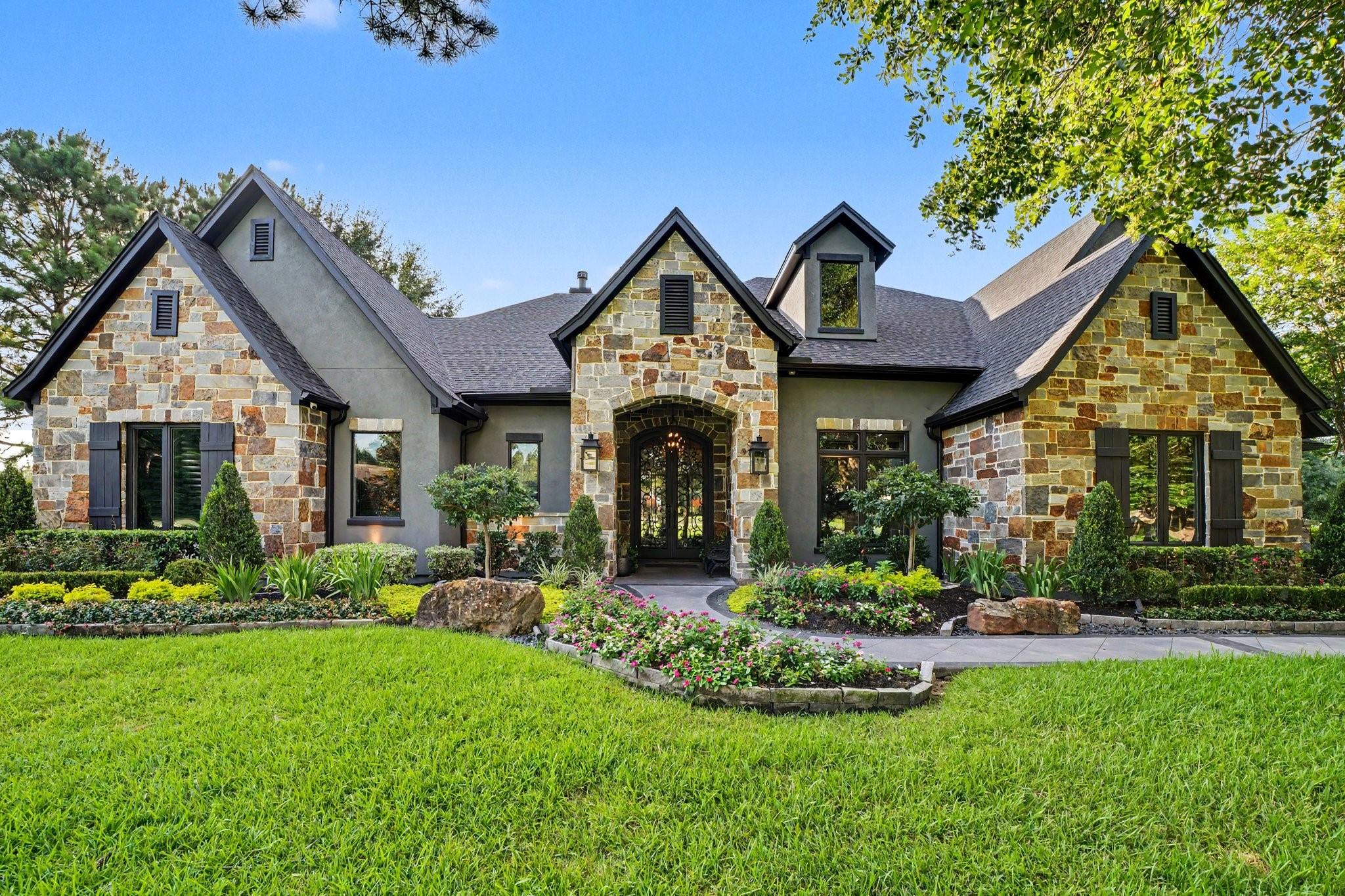 6912 Lone Star Court