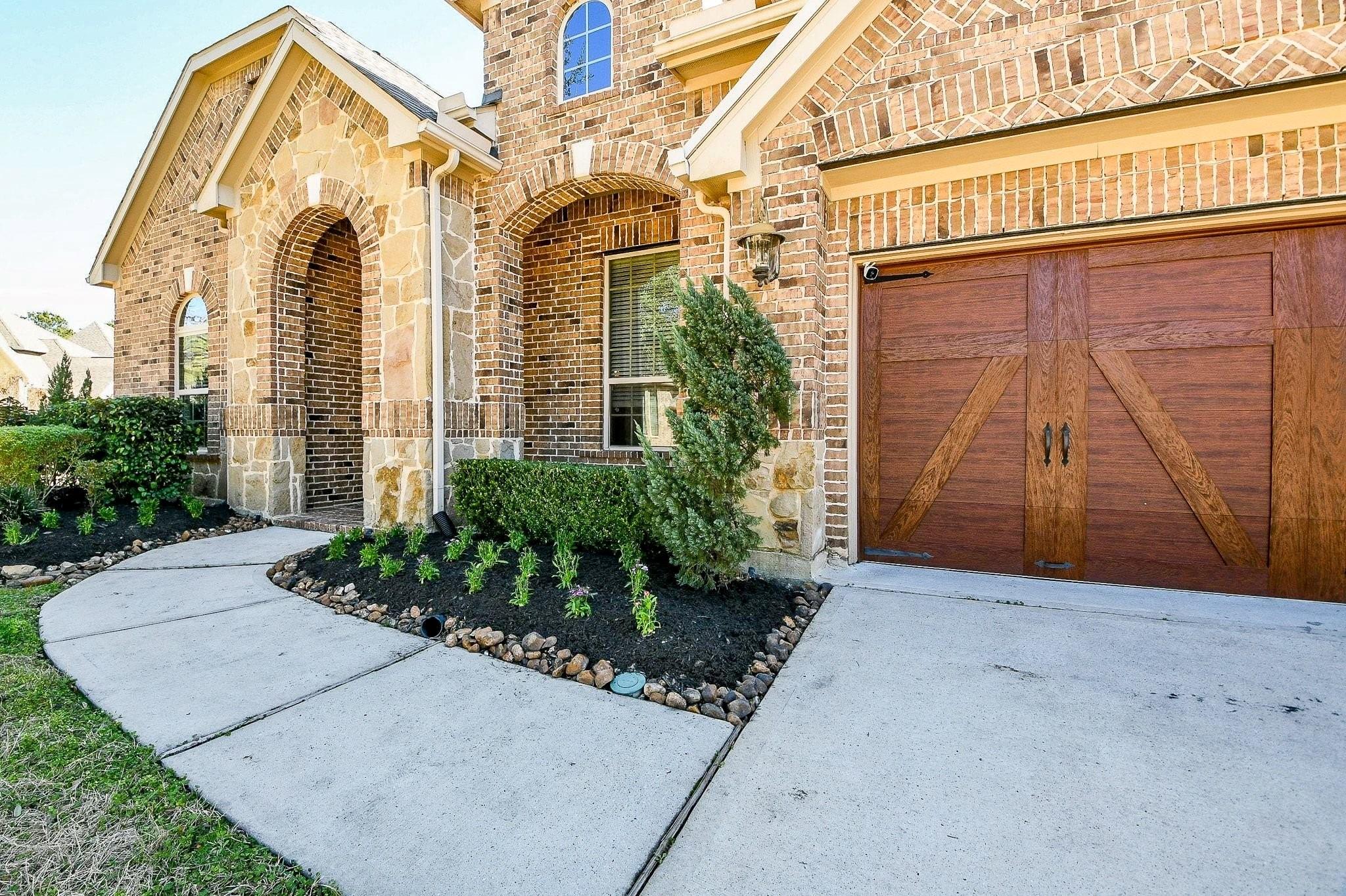 162 Hunter Hollow Drive