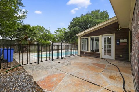 Homes For Sale - 918 Long Prairie Drive<br/> Harris County, Katy, TX 77450