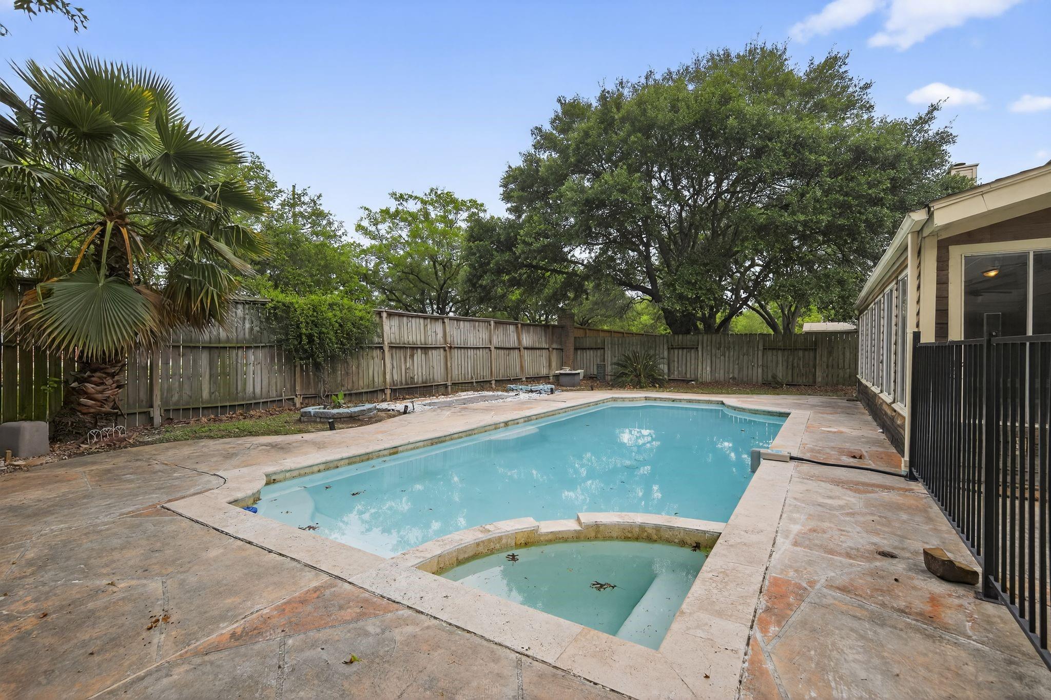 918 Long Prairie Drive