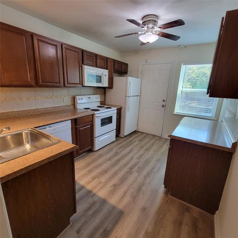 Photo of 11649 Chimney Rock Road #D, Houston, TX 77035 (MLS # 54576432) Photo of 11649 Chimney Rock Road #D, Houston, TX 77035 (MLS # 54576432)