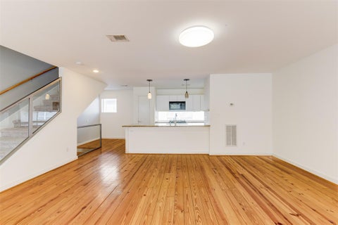 Photo of 1211 Arthur Street, Houston, TX 77019 (MLS # 34417805)