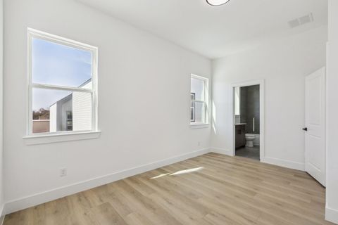 Tiny photo for 754 Curtin Street, Houston, TX 77018 (MLS # 93256065)