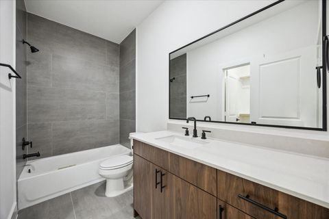 Tiny photo for 754 Curtin Street, Houston, TX 77018 (MLS # 93256065)