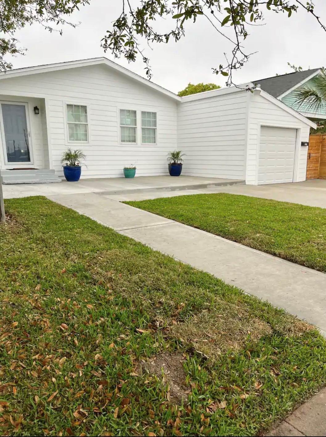 4312 Avenue O 1/2