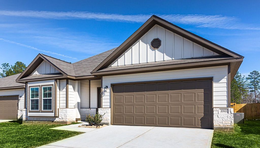 Photo of 2312 Cedar Place Drive, Conroe, TX 77306 (MLS # 24554018)