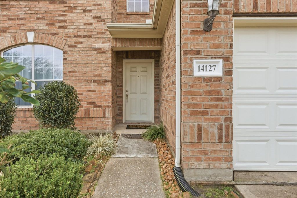 Photo of 14127 Austin Hollow Court, Houston, TX 77044 (MLS # 62015313)