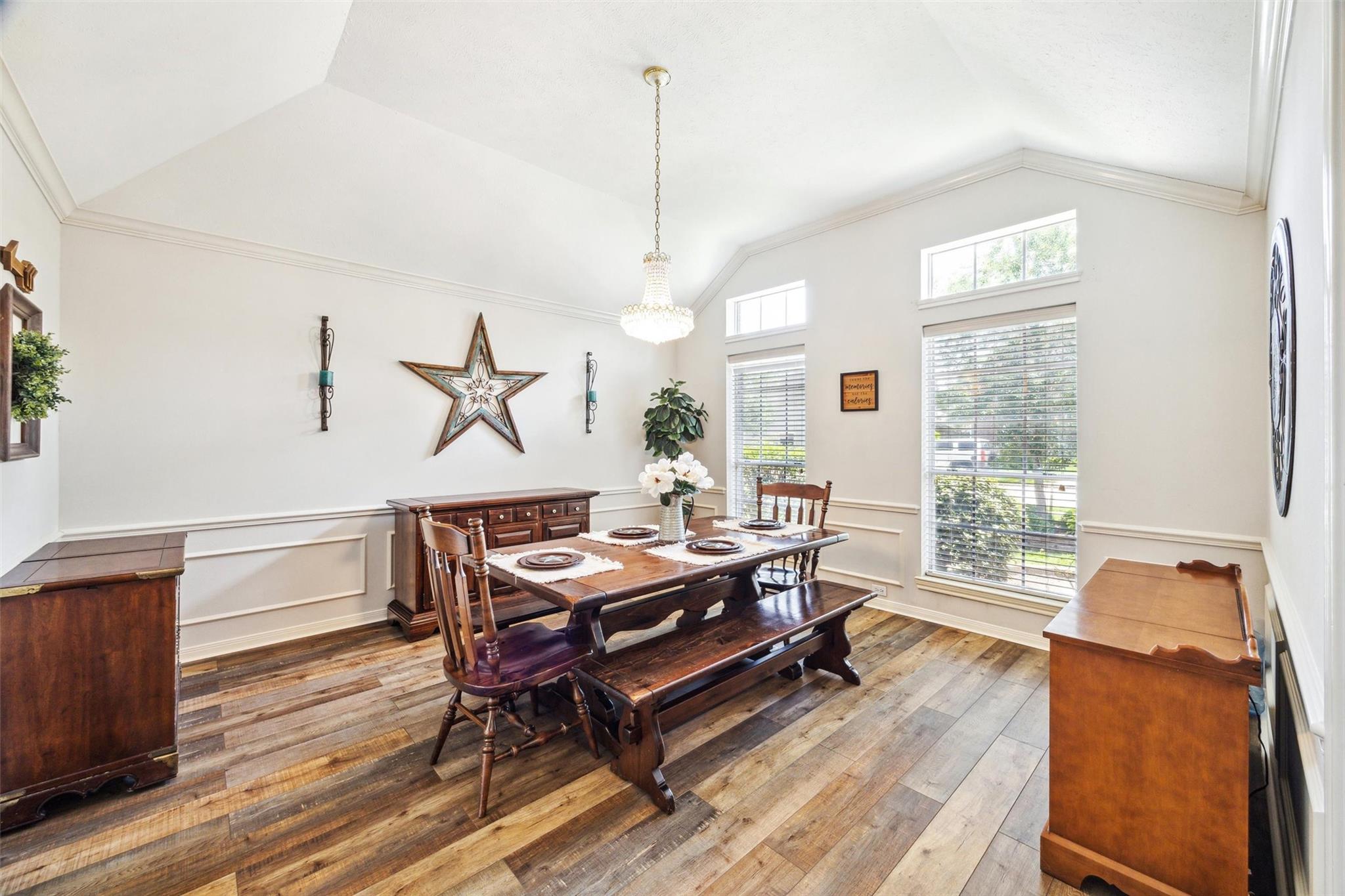 2419 Londonderry Drive