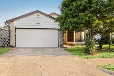 Photo of 12719 Sunset Dune Drive, Houston, TX 77082 (MLS # 75561077) Photo of 12719 Sunset Dune Drive, Houston, TX 77082 (MLS # 75561077)