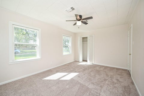 Tiny photo for 804 23rd Avenue N, Texas City, TX 77590 (MLS # 85791736)