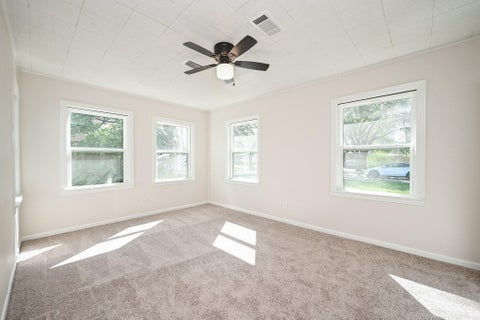 Tiny photo for 804 23rd Avenue N, Texas City, TX 77590 (MLS # 85791736)