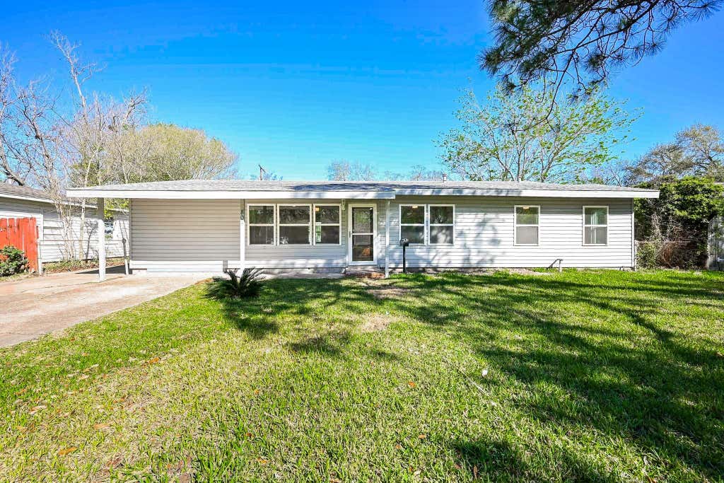 Photo of 804 23rd Avenue N, Texas City, TX 77590 (MLS # 85791736)