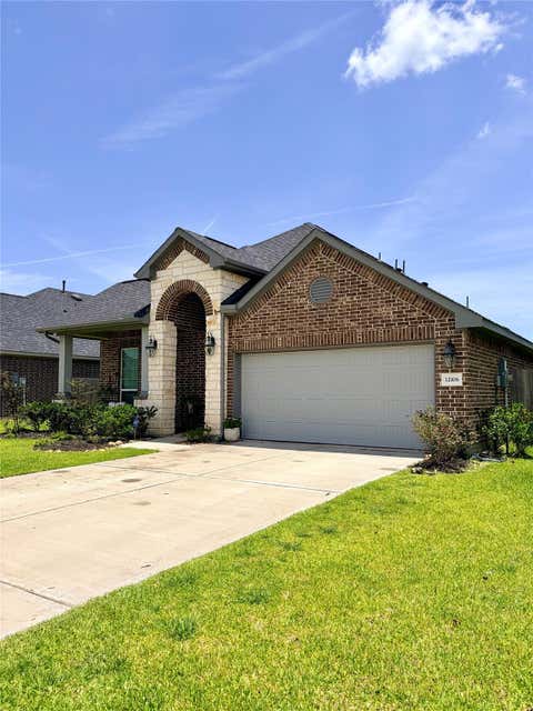 Photo of 12106 Champions Forest Drive, Mont Belvieu, TX 77535 (MLS # 67275985)