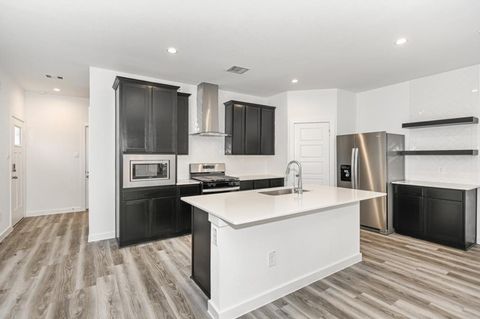 Photo of 3021 Skyline Mesa Drive, Houston, TX 77047 (MLS # 85790741)