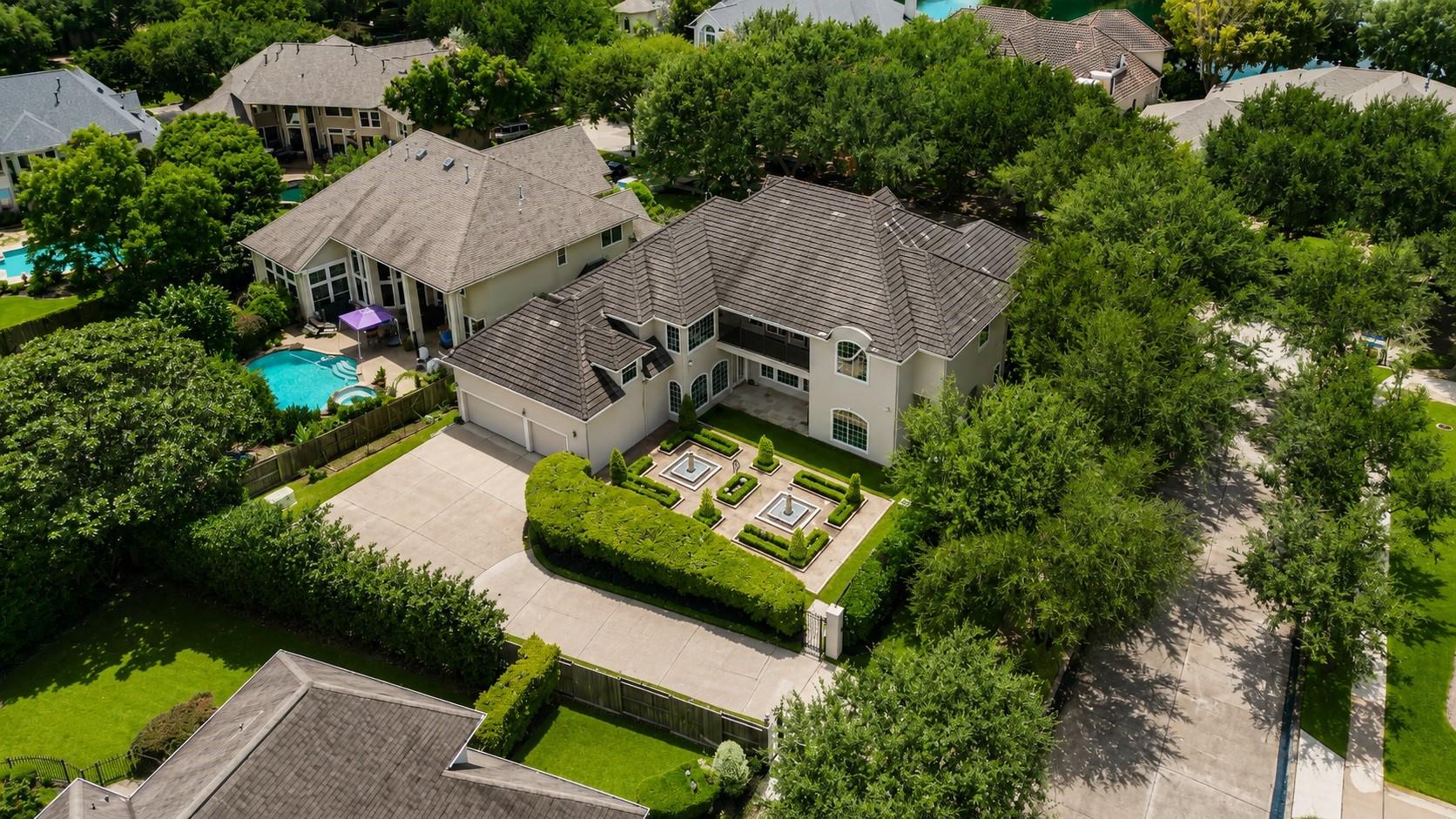 3 Waterford Pointe Circle