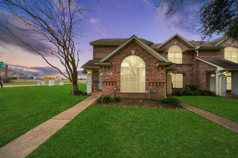 1010 Garden Walk Drive La Porte TX 77571