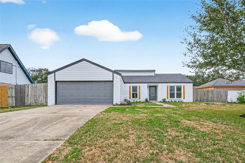 Property photo of 13110 naples lane, stafford, TX 77477