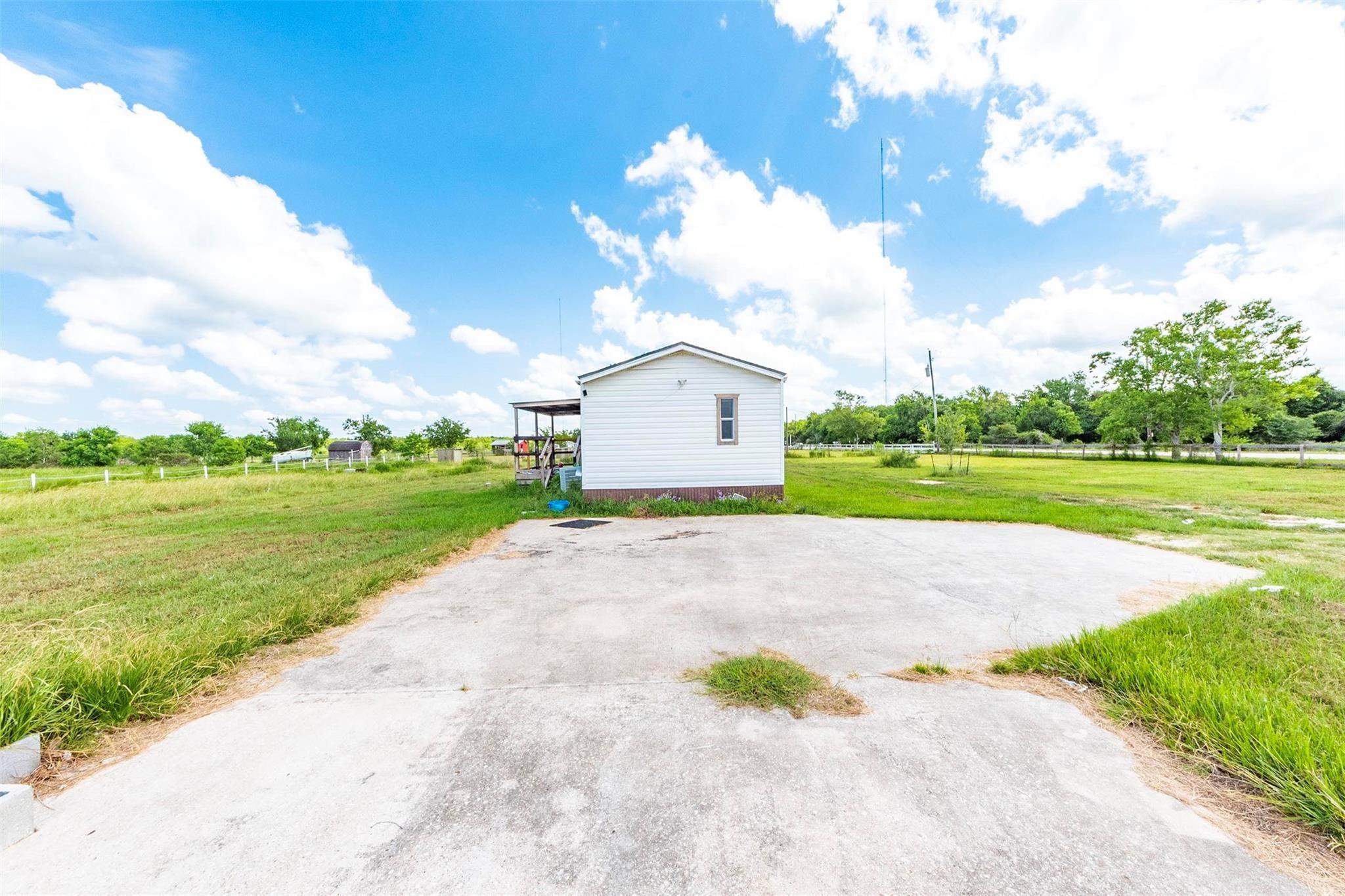 9860 County Road 200