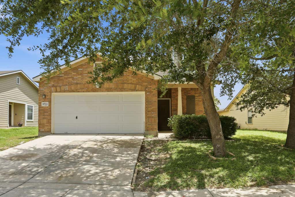 Photo of 9723 Copper Rock, Converse, TX 78109 (MLS # 55118303)