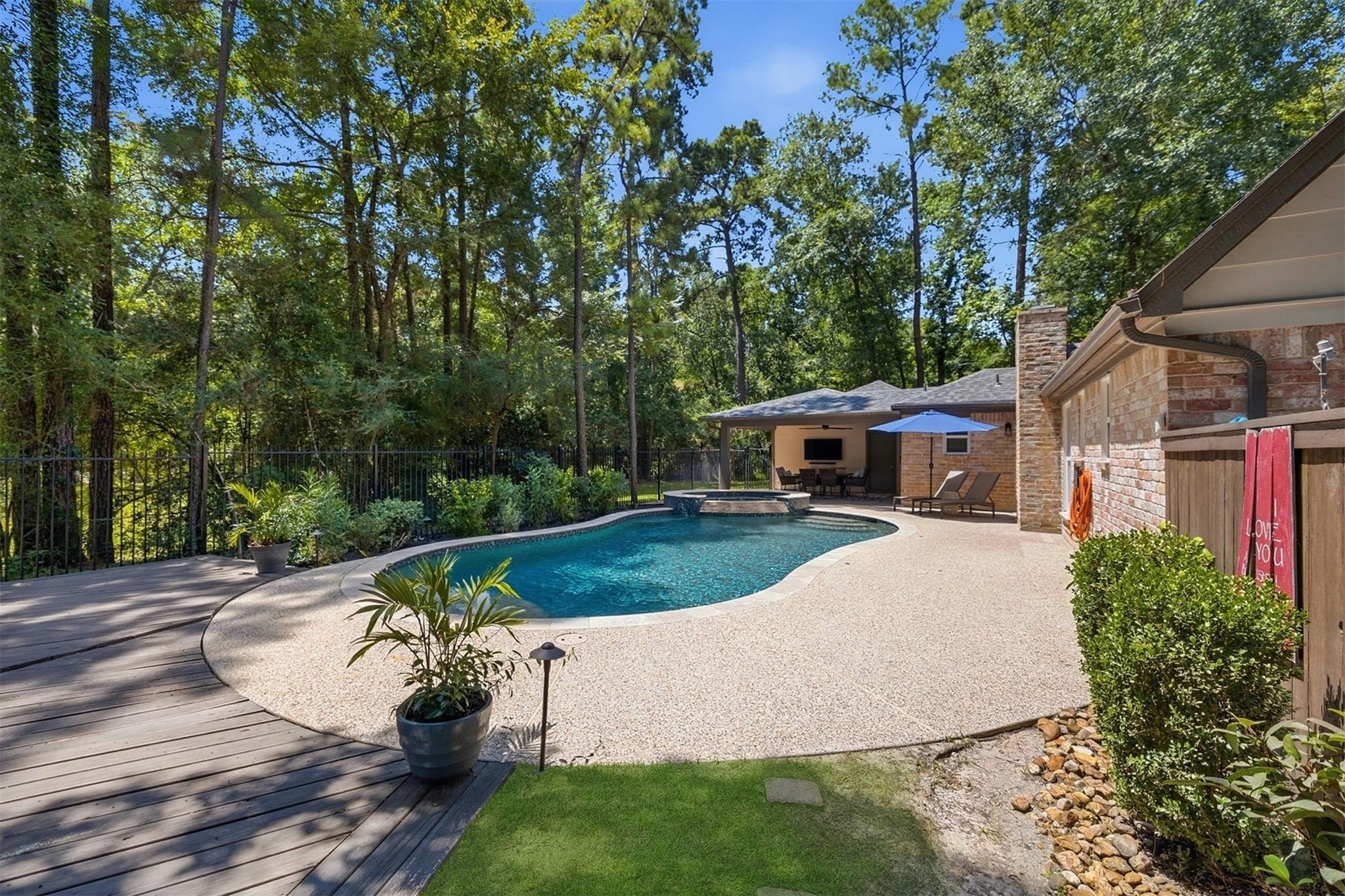 2321 Chestnut Oak Place