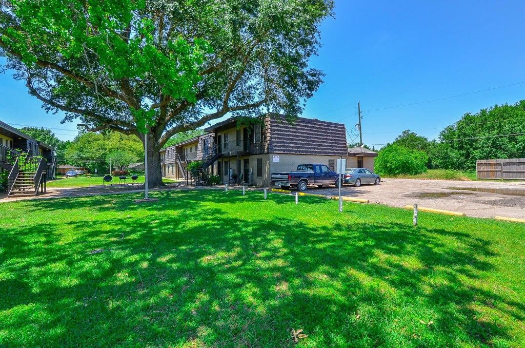 Photo of 1526 East Avenue #203, Katy, TX 77493 (MLS # 95779981)