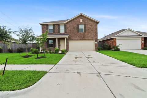 Photo of 4107 Briarstone Knoll Trail, Baytown, TX 77521 (MLS # 96940607)