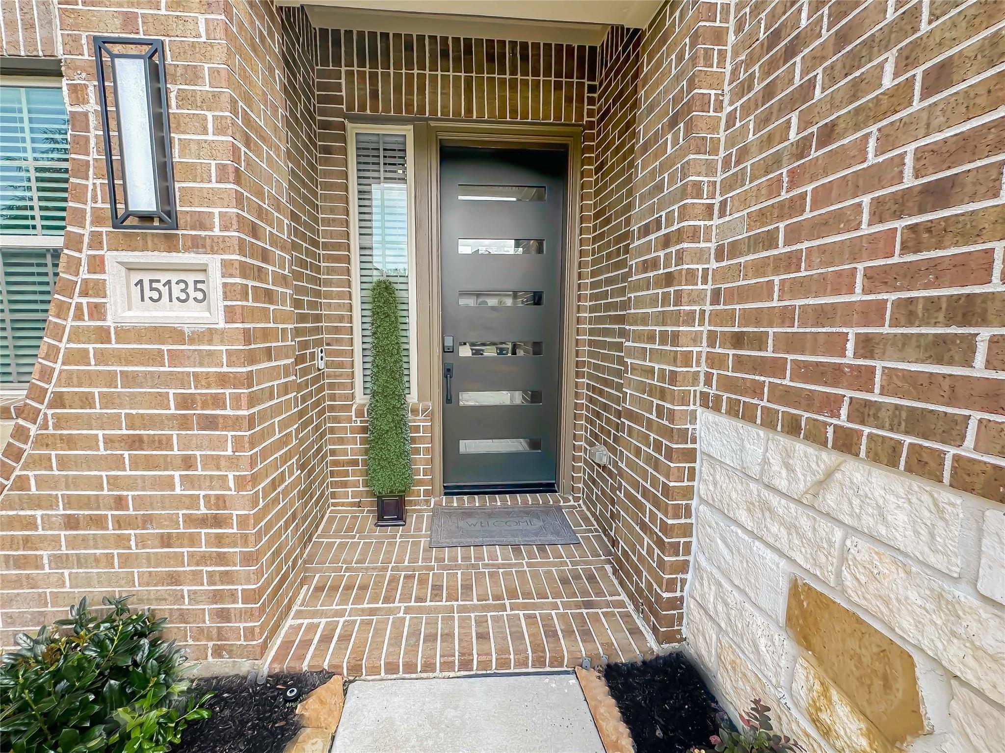 15135 Botanical Garden Drive