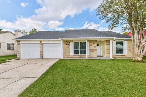 Photo of 9039 Kirkland Drive, Houston, TX 77089 (MLS # 15416161) Photo of 9039 Kirkland Drive, Houston, TX 77089 (MLS # 15416161)