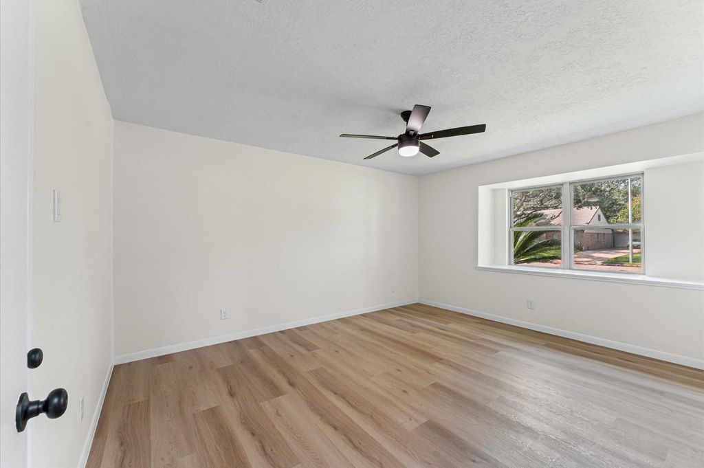 Photo of 2914 Riata Lane, Houston, TX 77043 (MLS # 16196734)