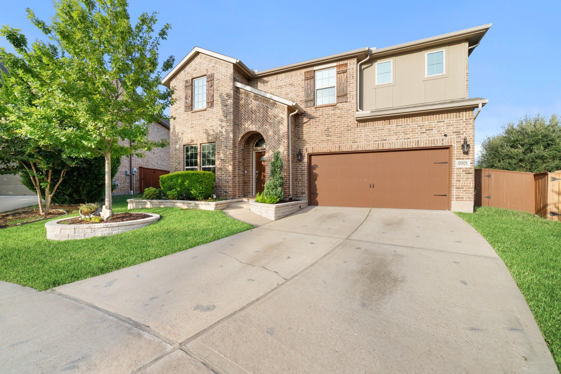 17003 Hinkley Glen Court