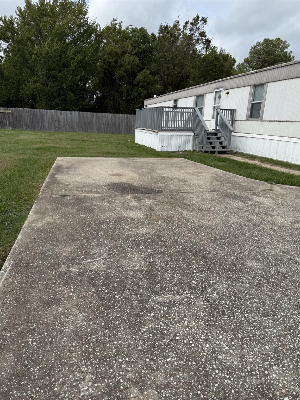 3809,3811 Raccoon Drive