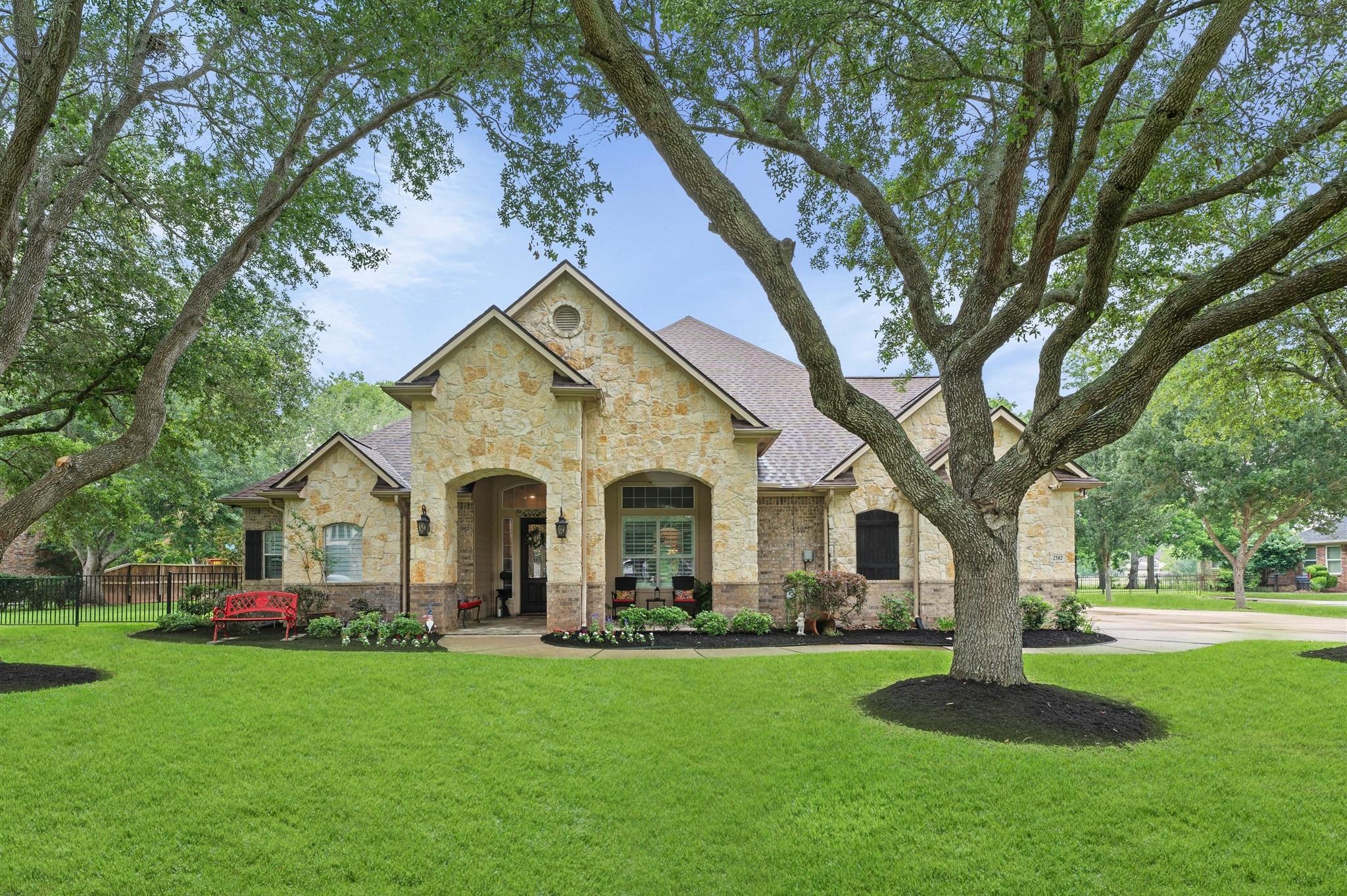 2502 Parrot Shell Lane