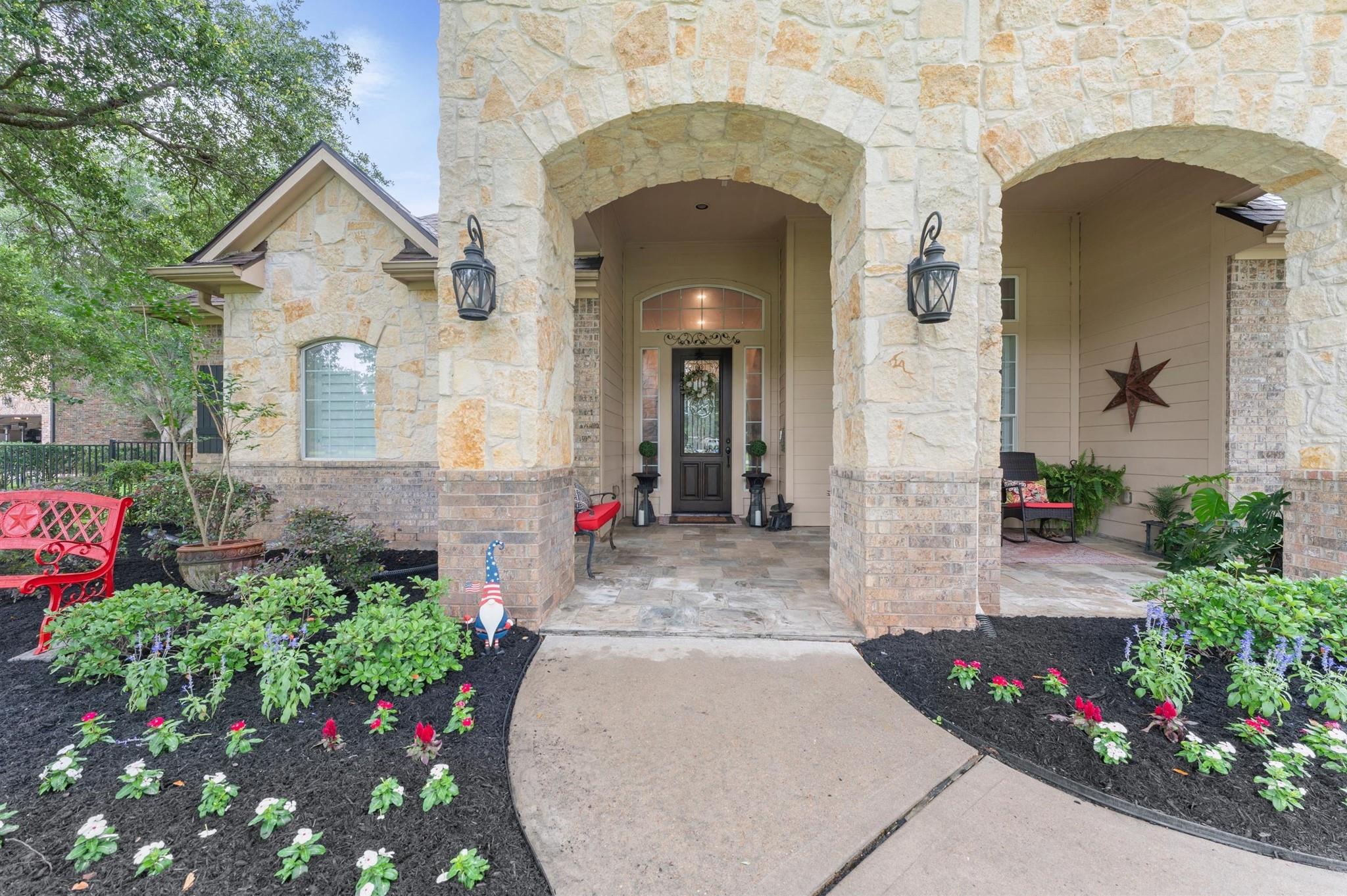 2502 Parrot Shell Lane