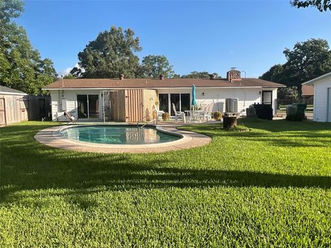 Tiny photo for 654 N Flamingo Drive, Seabrook, TX 77586 (MLS # 76560013)