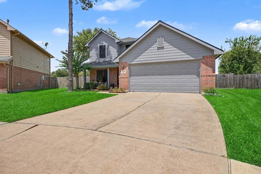 Photo of 1150 Andover Drive, Pearland, TX 77584 (MLS # 31932747)