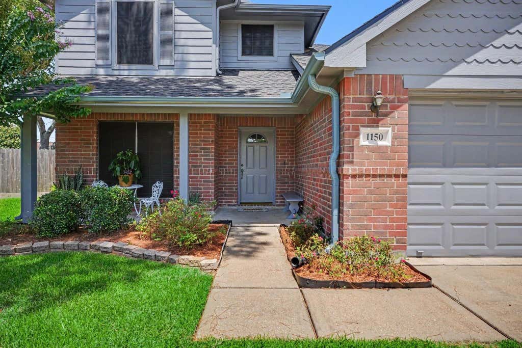 Photo of 1150 Andover Drive, Pearland, TX 77584 (MLS # 31932747)