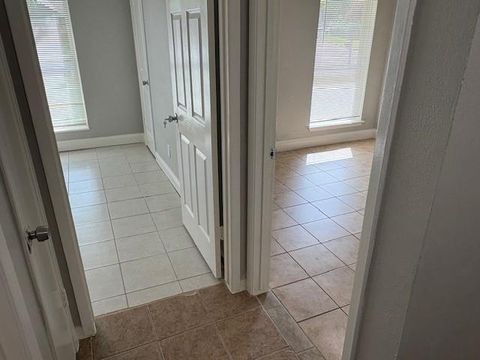 Tiny photo for 12127 Rhinebeck Drive, Houston, TX 77089 (MLS # 79691162)