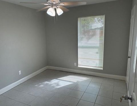 Tiny photo for 12127 Rhinebeck Drive, Houston, TX 77089 (MLS # 79691162)