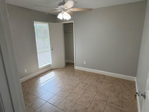Tiny photo for 12127 Rhinebeck Drive, Houston, TX 77089 (MLS # 79691162)