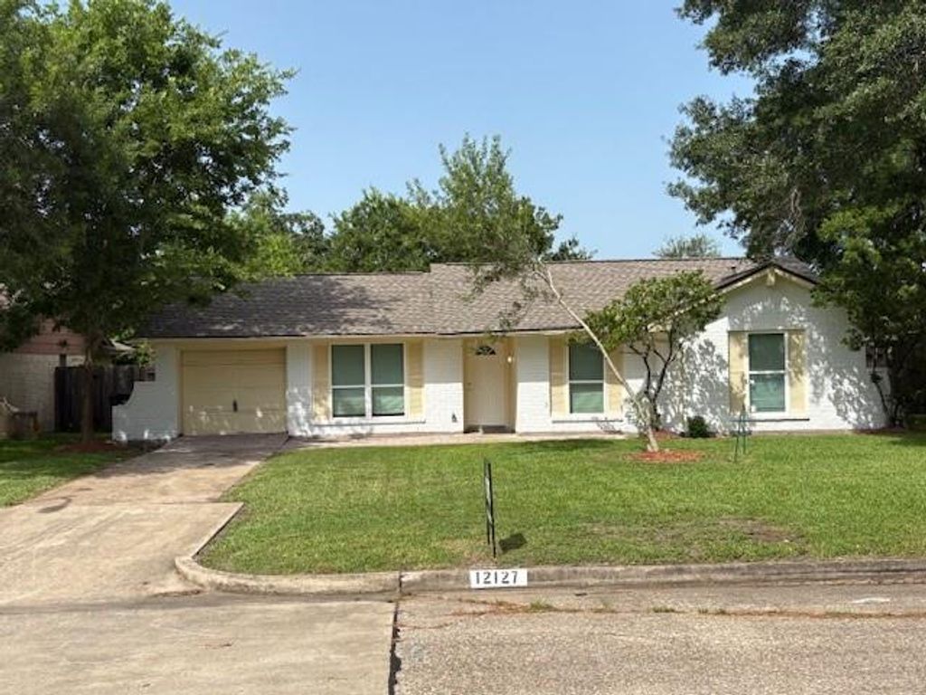 Photo of 12127 Rhinebeck Drive, Houston, TX 77089 (MLS # 79691162)
