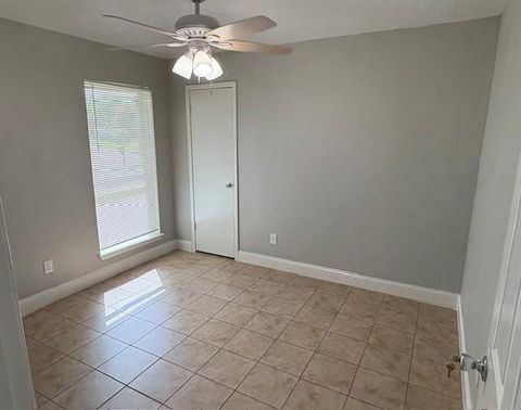 Tiny photo for 12127 Rhinebeck Drive, Houston, TX 77089 (MLS # 79691162)
