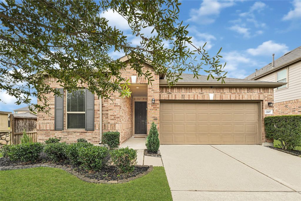 Photo of 22607 Bellwick Ridge Lane, Katy, TX 77449 (MLS # 70302522)