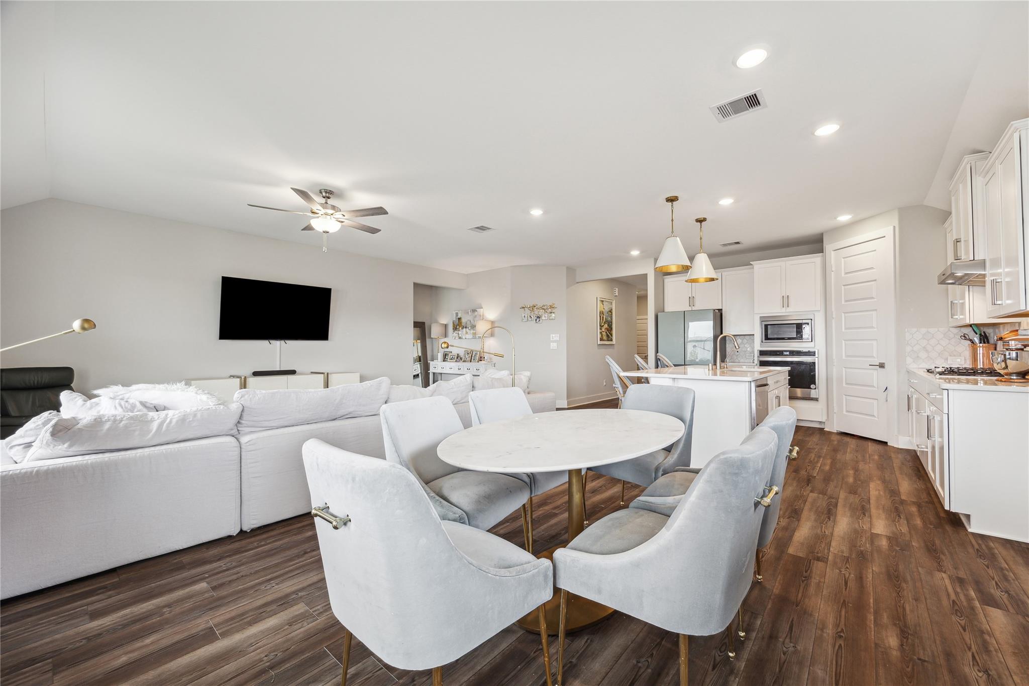2707 Oakheath Crest Court