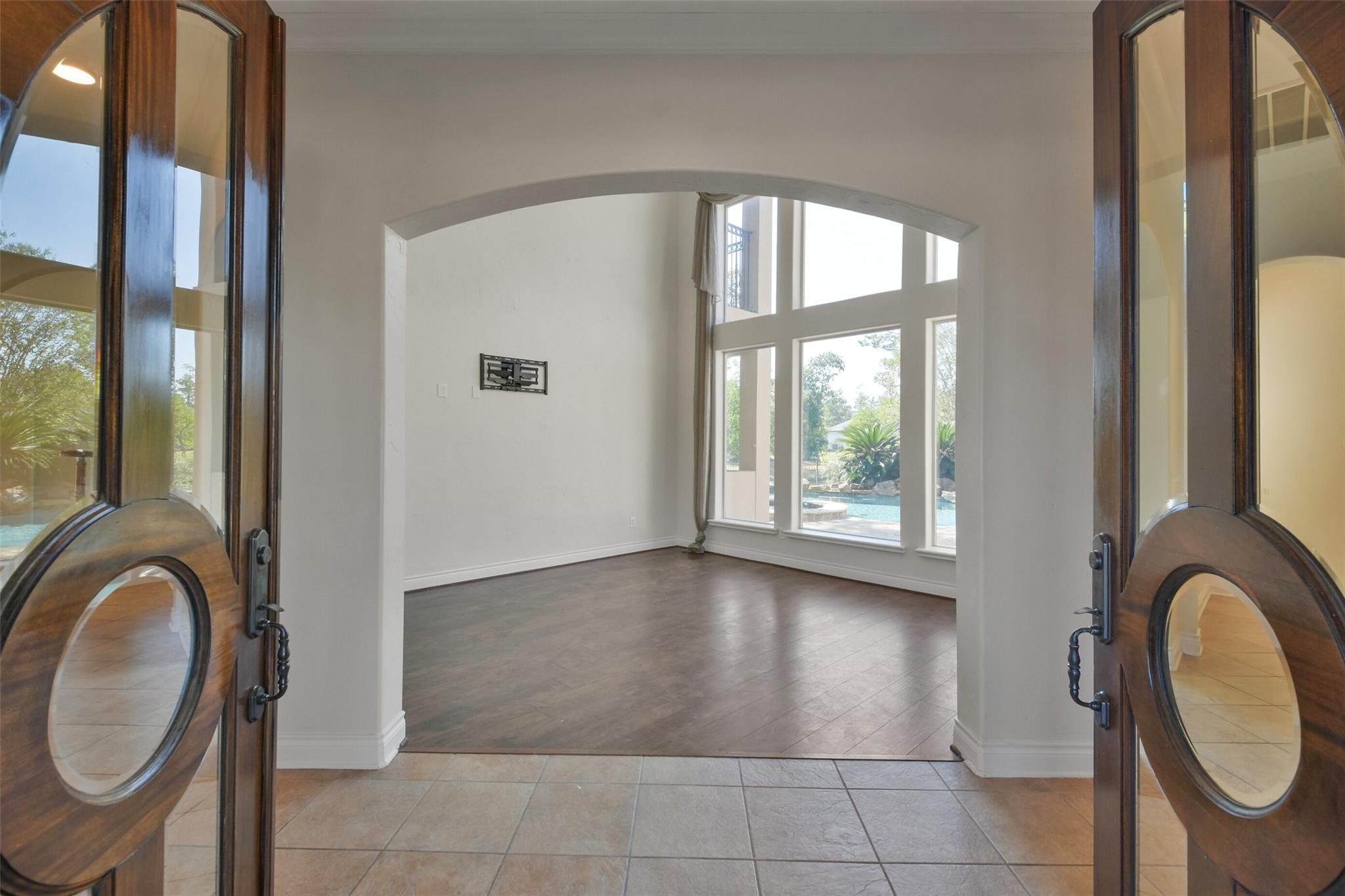 8114 Hideaway Lake Circle