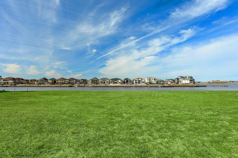 Vacant Land For Sale - 2538 Beacon Circle<br/> Galveston County, League City, TX 77573