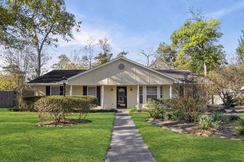 Photo of 25 Little John Lane, Dayton, TX 77535 (MLS # 92480768)